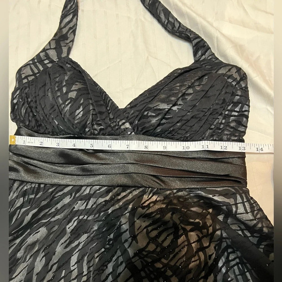 🧡 City Triangle Black Halter Zebra Dress with Glitter. - Picture 6 of 9